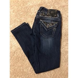 Like New Miss Me Skinny Jeans 26x29